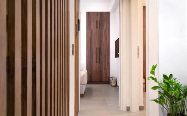 Glyfada Gallery Apartment