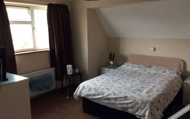 The Lodge Guest House
