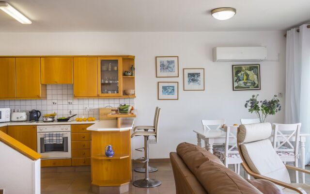 Sirina Lina Beachfront Suite