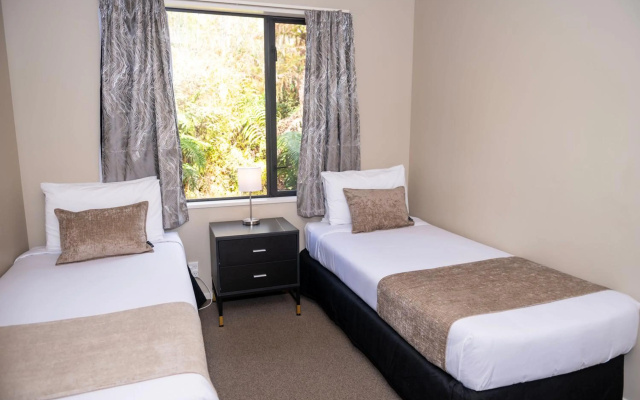 58 On Cron Motel – Guest Rooms – Franz Josef