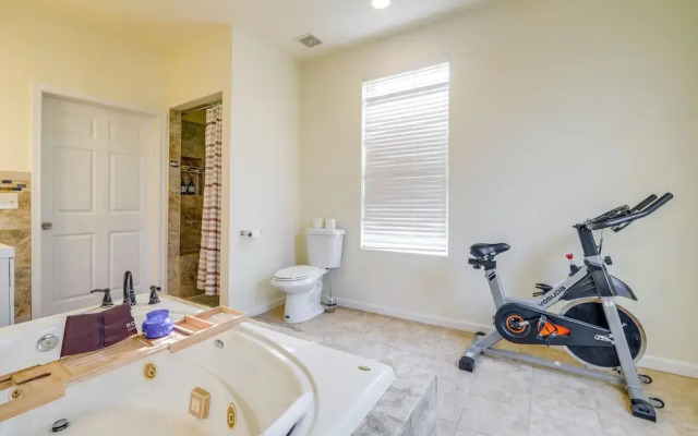 5 Mi to US Capitol: Washington DC Townhome