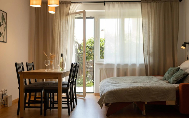 Fresh Apartment with Terrace + Free Parking