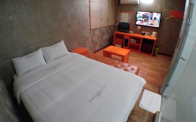 Apple House Mini Hotel