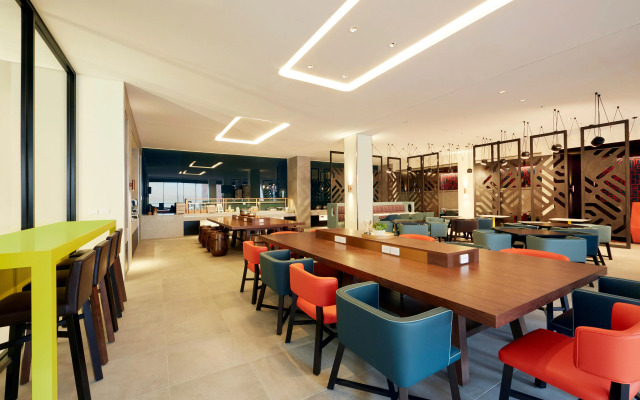 Holiday Inn Express Adelaide City Centre by IHG