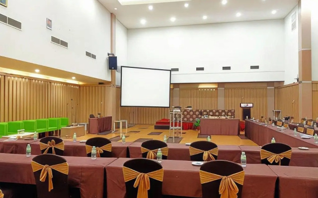 Grand Nanggroe Hotel