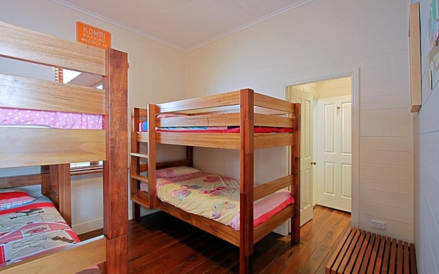 Harkaway Holiday House – Guest Rooms – Byron Bay