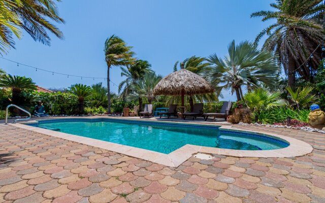 Golfcourse Tropical Guest House Private Pool in Tierra del Sol!