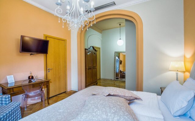 Sweet Home Hotel