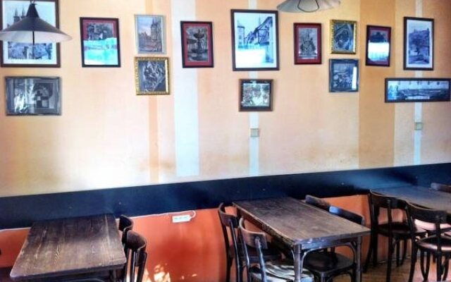 Travellers Hostel