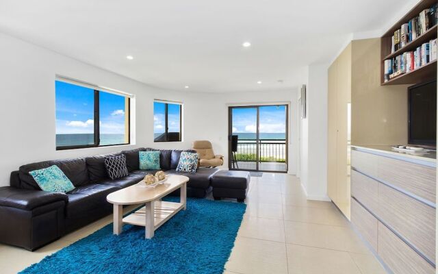 Shoreline Nine Penthouse With Ocean Views