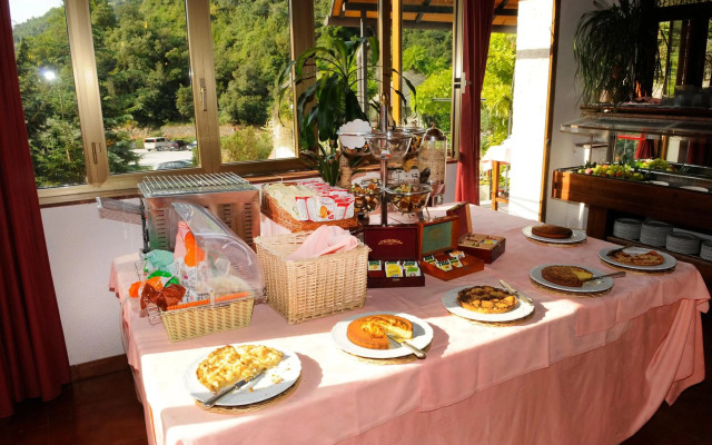 Hotel Ristorante Lago Bin