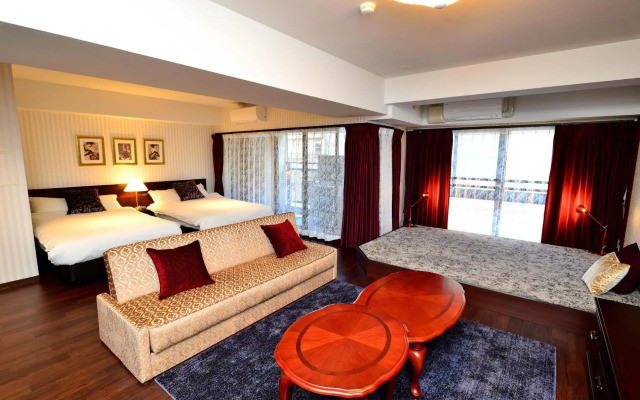 Very Hotel Dotonbori
