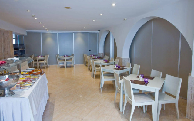 Hotel Jeni & Restaurant