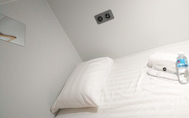 Tripod Hotel - Hostel