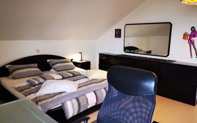 2 Schlafzimmer Nähe Uniklinik Homburg