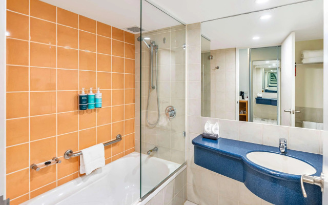 Novotel Cairns Oasis Resort