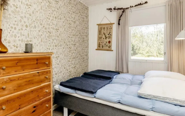 6 Person Holiday Home in Albaek