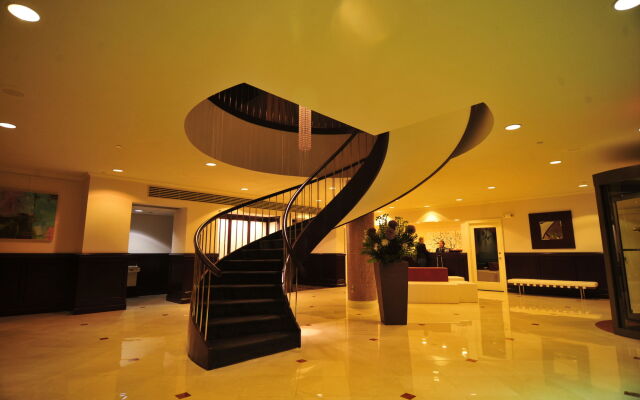 The Oyster Point Hotel