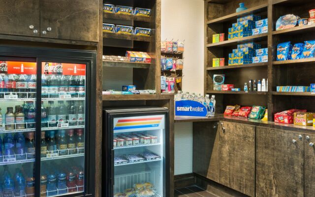 Holiday Inn Express Hotel & Suites Bentonville by IHG