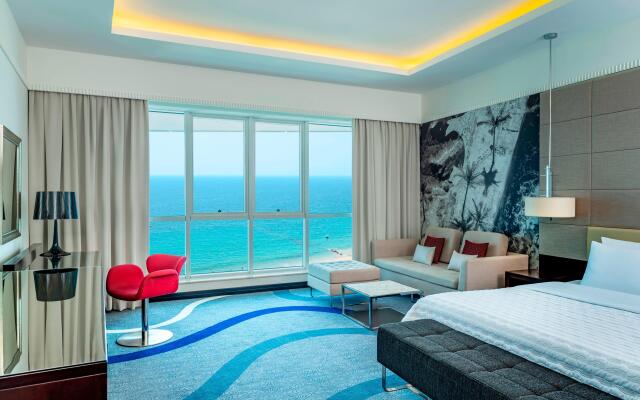Le Meridien Al Aqah Beach Resort