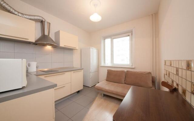 Apartment on 78 Dobrovol'cheskoy Brigady 19