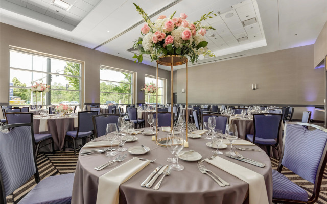 Hyatt Centric Chicago Ohare