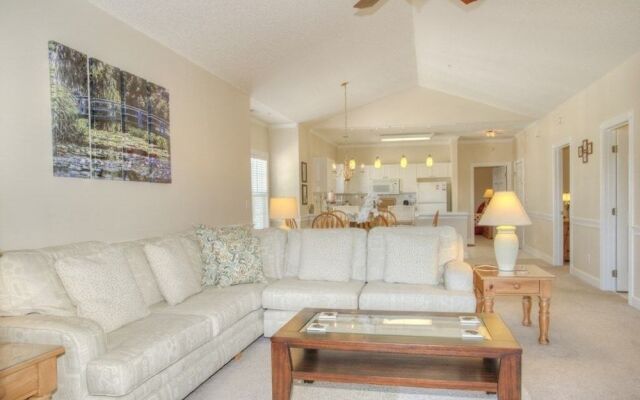 Magnolia North 305 4879 3 Br condo by RedAwning