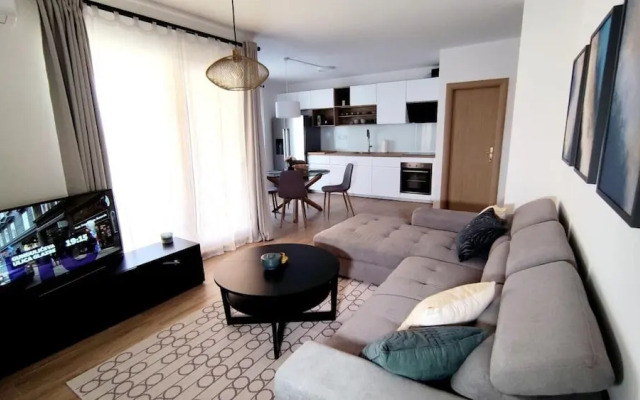 Plaza - Close to the Beach - A1