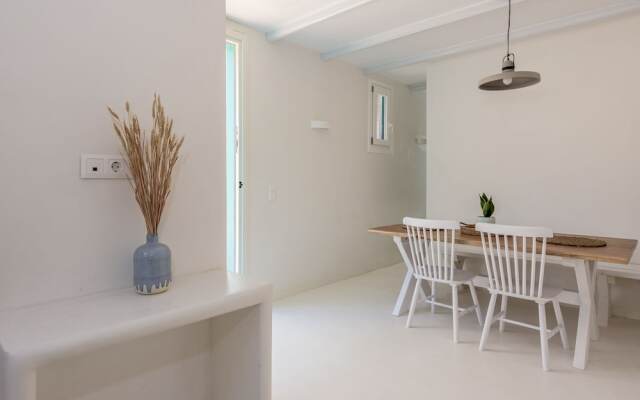 KLIMA BAY Beachfront Boutique Houses