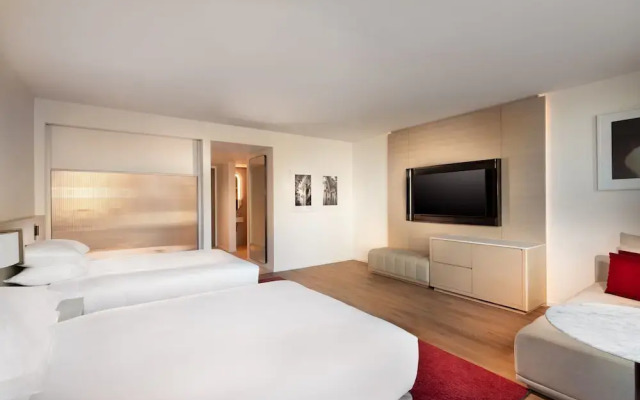 Adelaide Marriott Hotel
