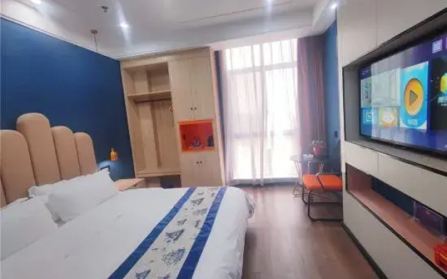 Yafeng Hotel (Xinyang Libao Square Wanxiangcheng Branch)
