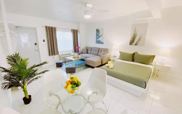 Samantha Apartments by Lowkl