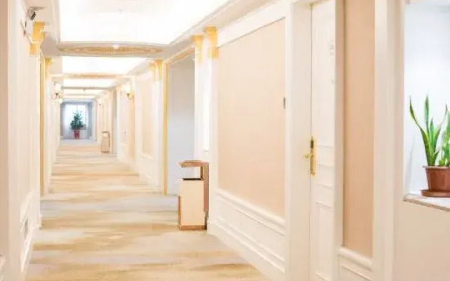 Jinjiang Xingtai Business Hotel