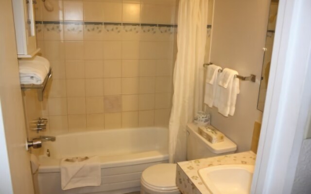 Northwoods Inn & Suites