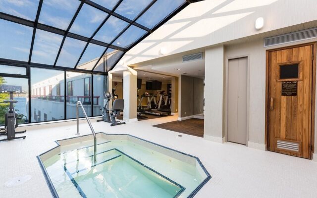 Granville Island Hotel