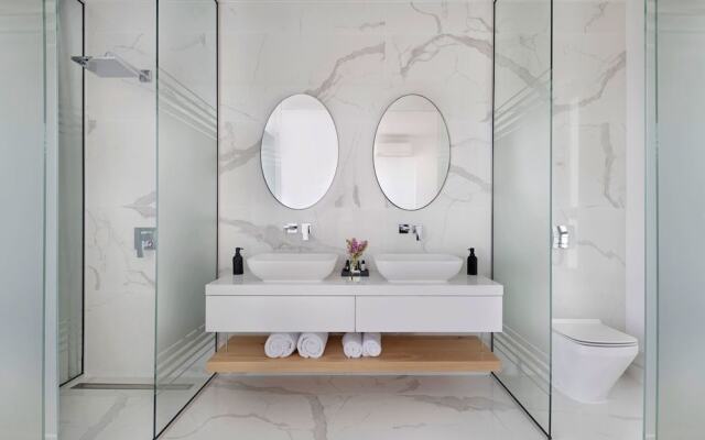 Elea Silver Villa