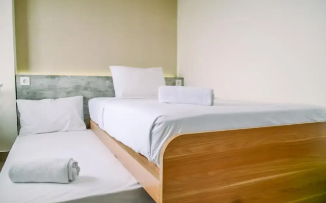 Cozy And Nice Studio At Apartment B Residence