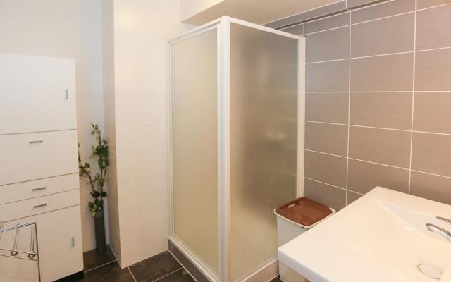 Sleek Stay by the Sea