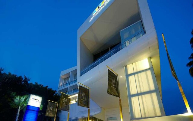 Hotel Baraquda Pattaya By Heeton