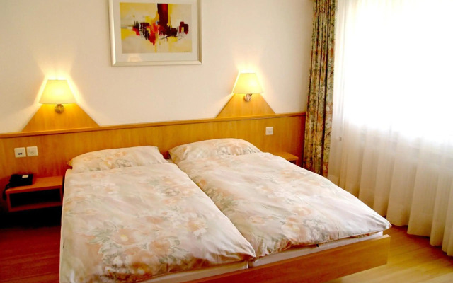 Hotel Eden No. 7
