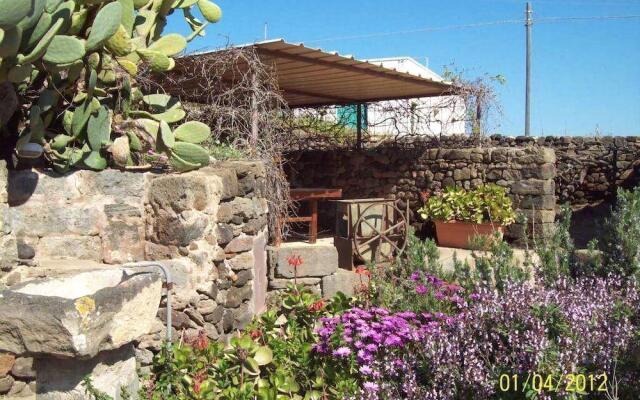 Dammusi Comfort Pantelleria Island