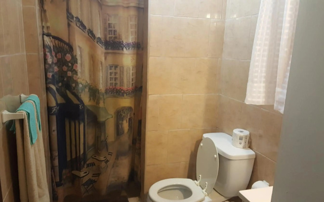 Sunset Gardens Guesthouse