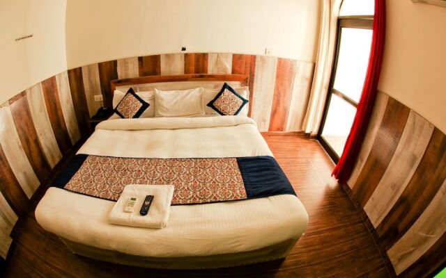 LN Hotel and Restaurant - Hostel