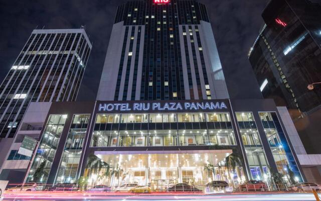 Hotel Riu Plaza Panama