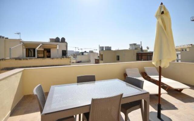 Gzira Penthouse