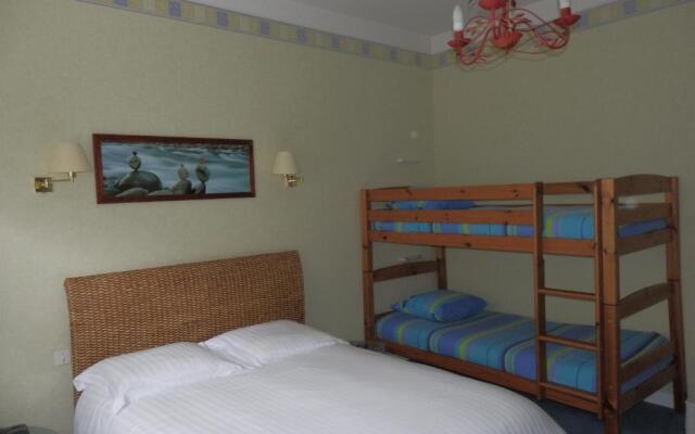 Hotel De la Corniche