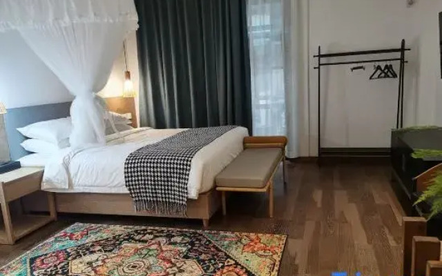 Ruo Ri Wang Lou B&B（Shanghai Zhujiajiao Ancient Town Store）