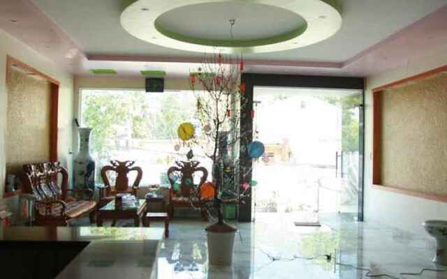 Phu Minh Hotel - Hostel