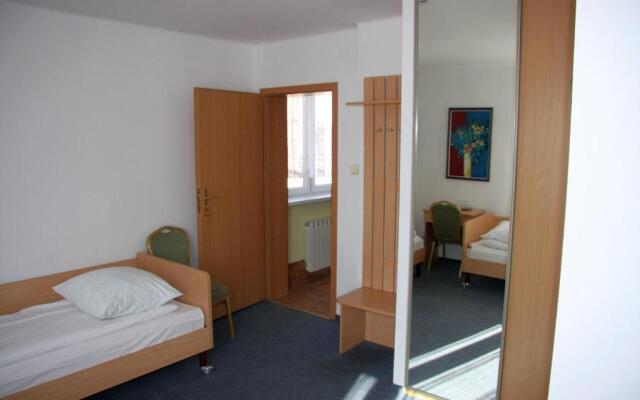 Kompleks Hotelowy Logos