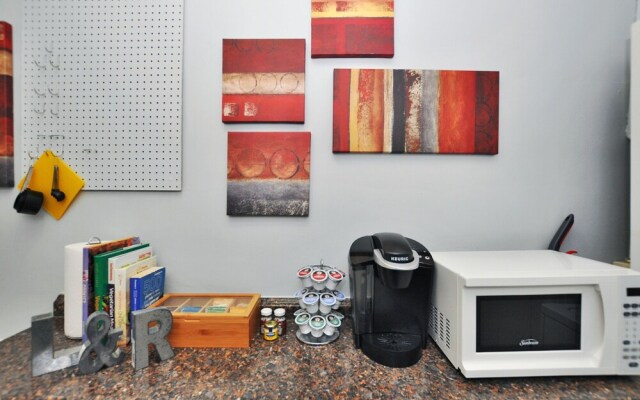 CH4 & CH8 - CapitolHill Fully Furnished Spacious 1BR